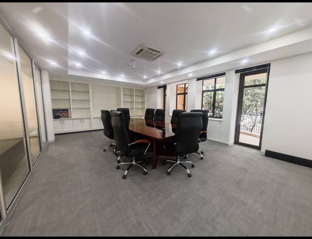 9,428M² OFFICE FOR SALE IN MORNINGSIDE